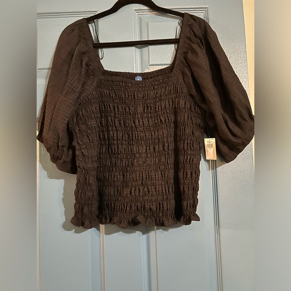 Black blouse from Old Navy - Picture 2 of 2